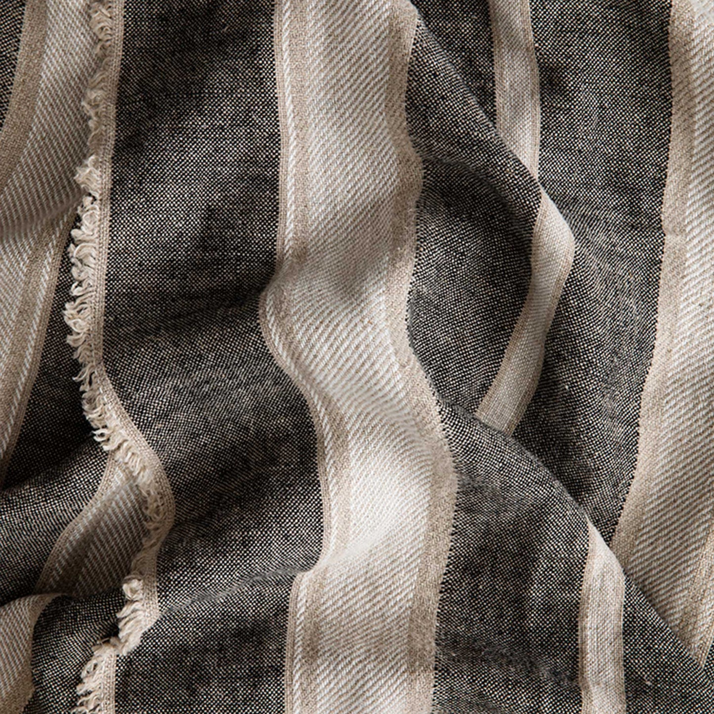 Mira Linen Throw