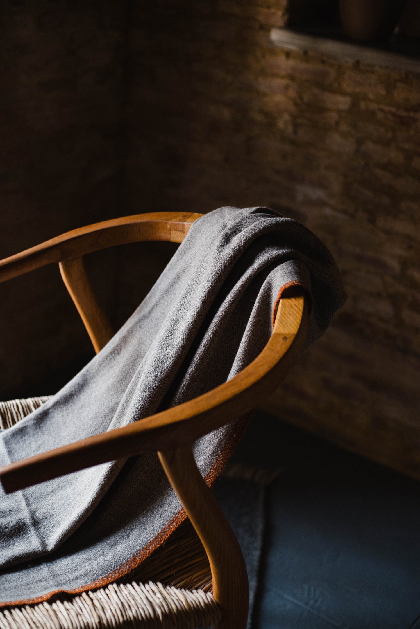 Qomolangma Peak Throw, 100% yak wool