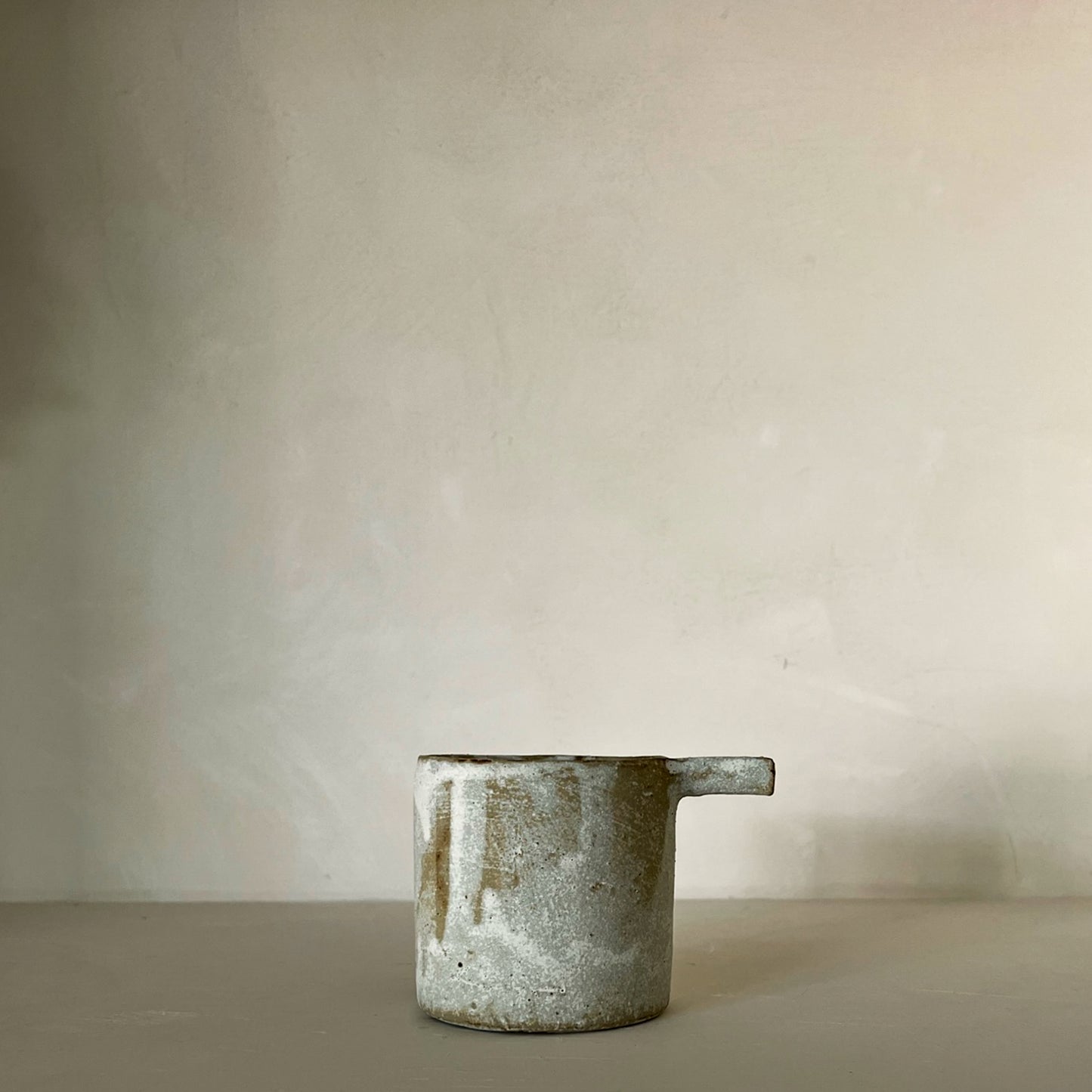 Medium Pot A Bec by Nobue Iberaki