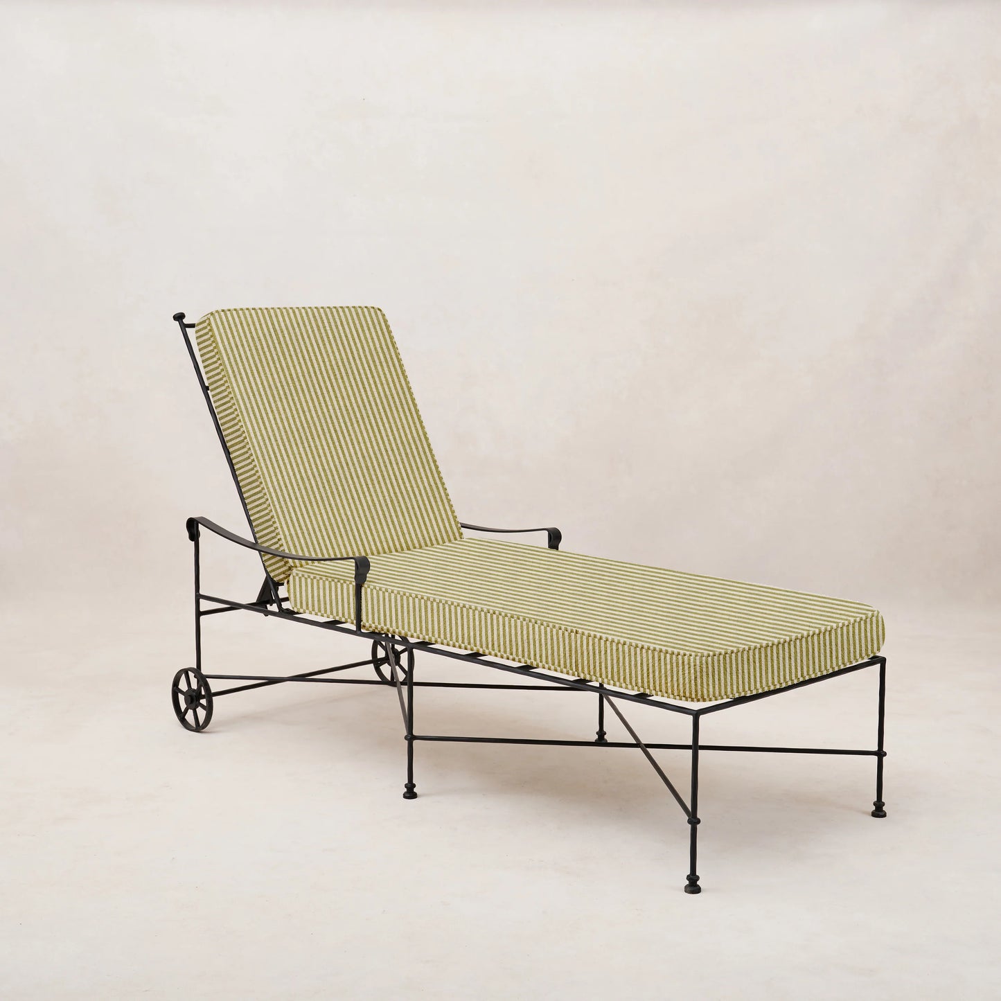 Provence Outdoor Chaise Lounge