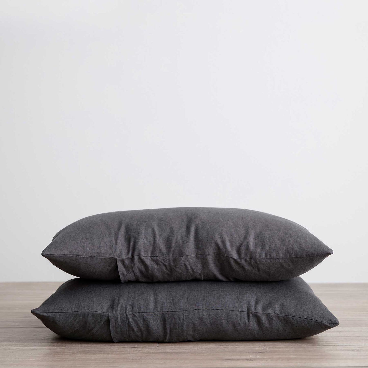 Set of 2 Linen Pillowcases