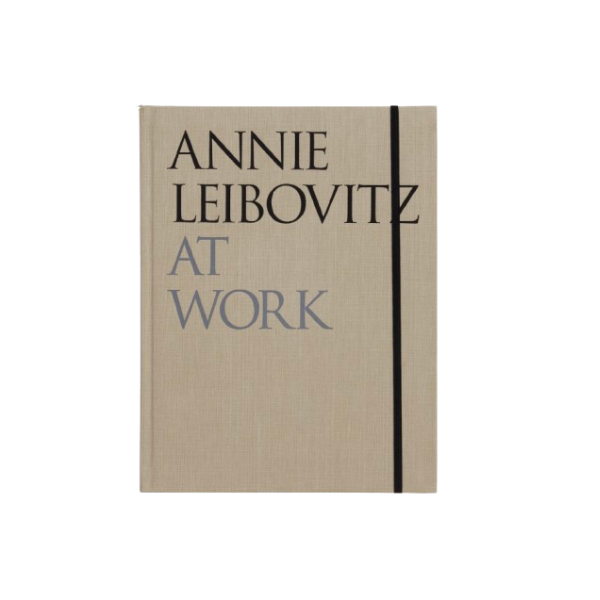 ANNIE LEIBOVITZ: AT WORK