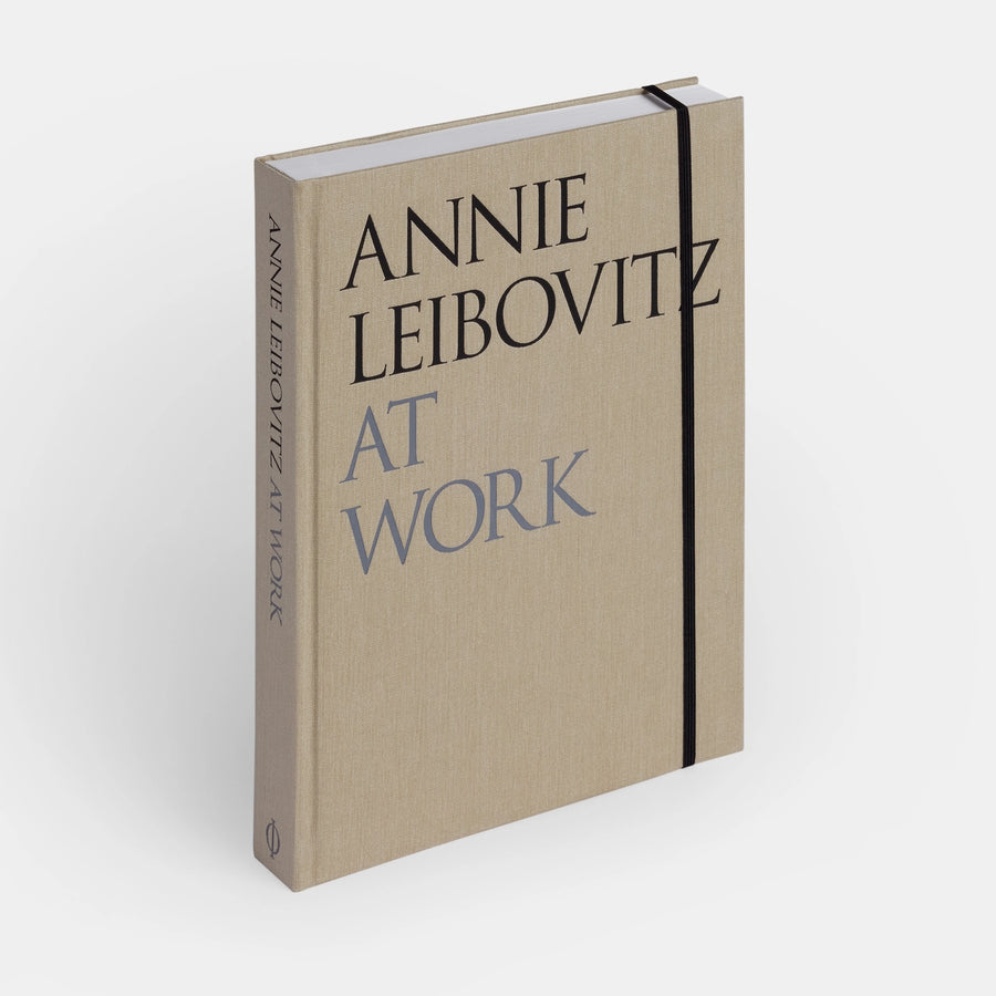 ANNIE LEIBOVITZ: AT WORK