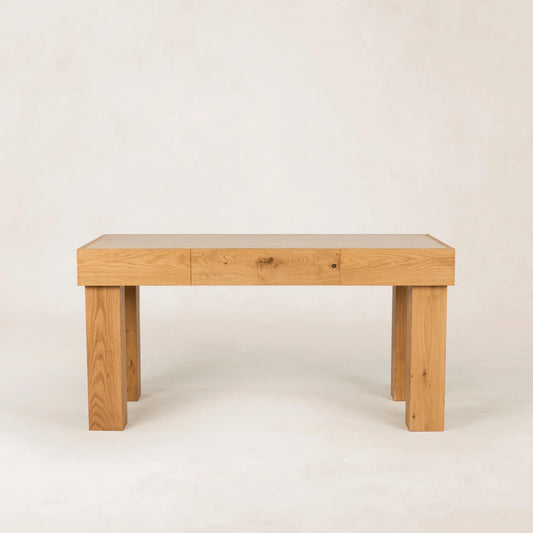 Antwerp Desk