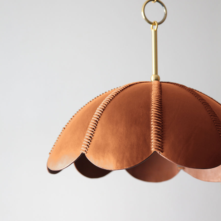 Capa II Almendra Pendant Light