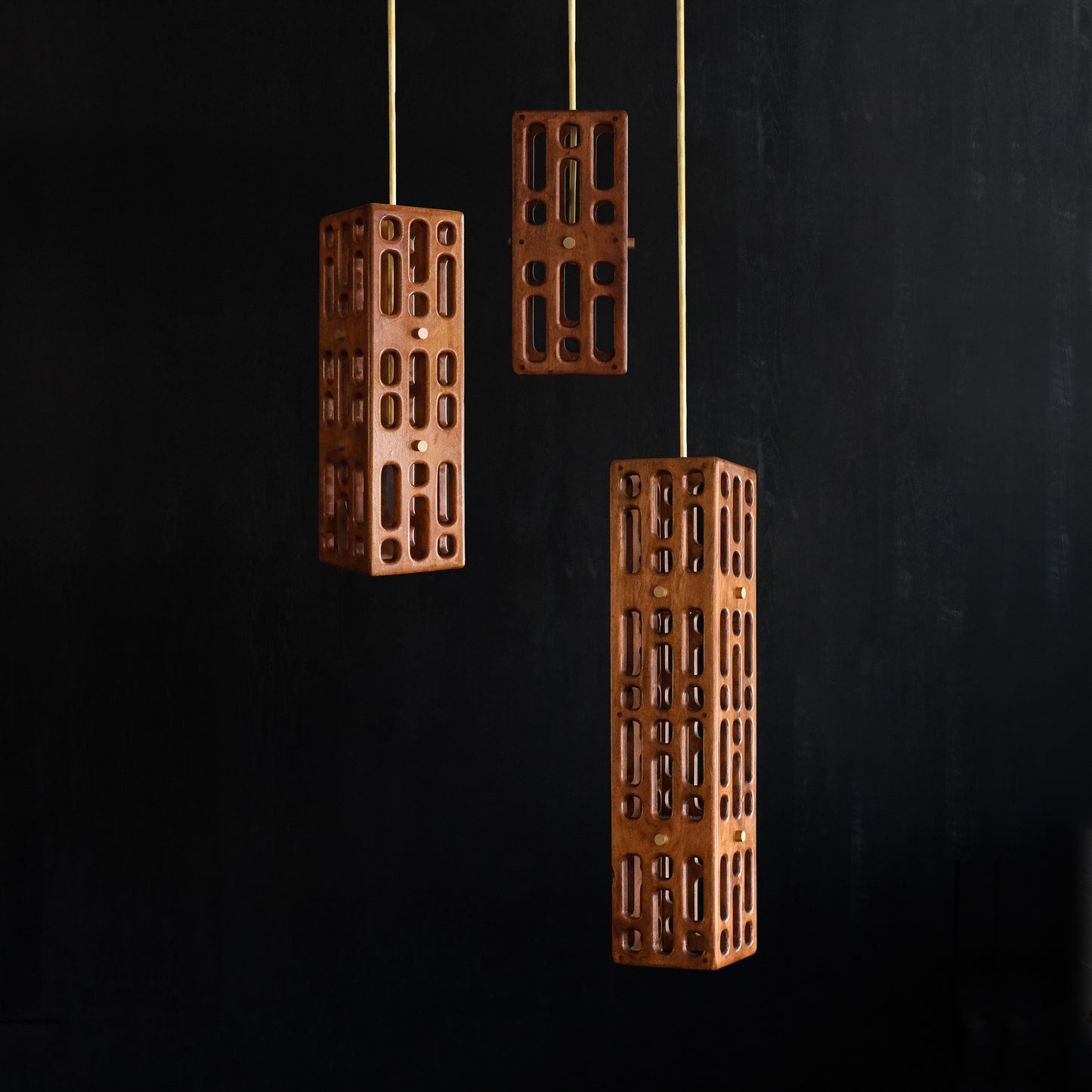 Celosia Vertical Pendant