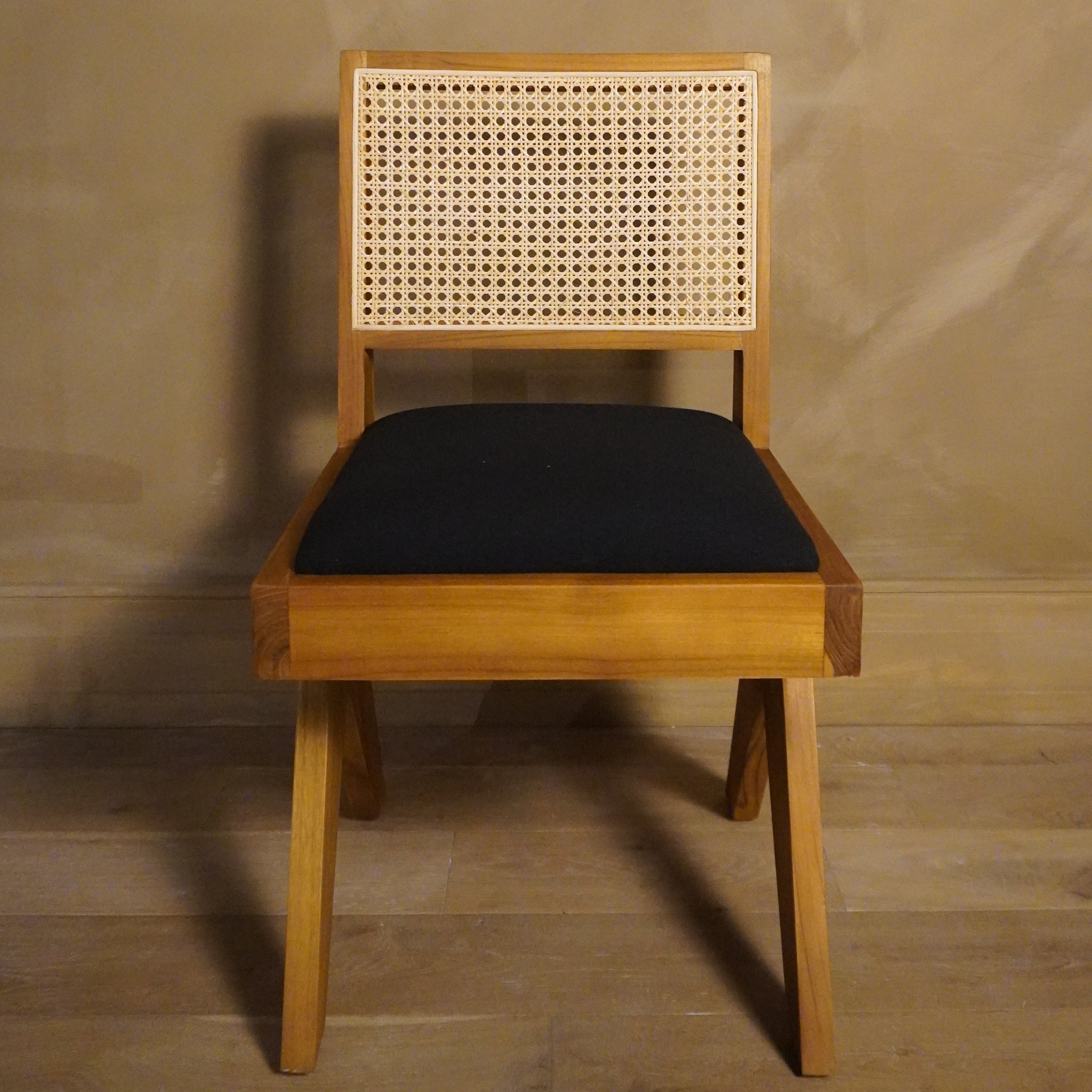 Kantoo Chair