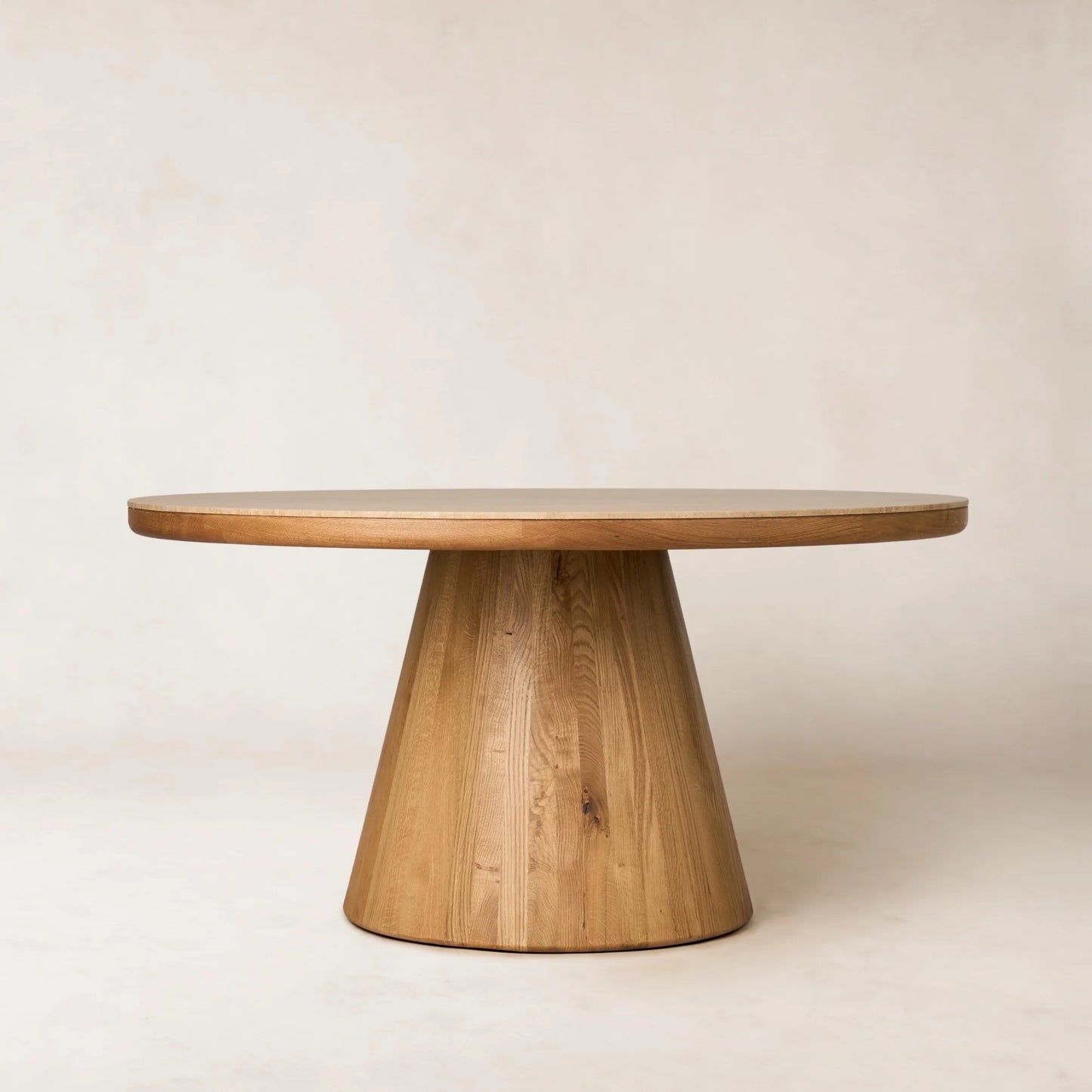 Eik Round Dining Table