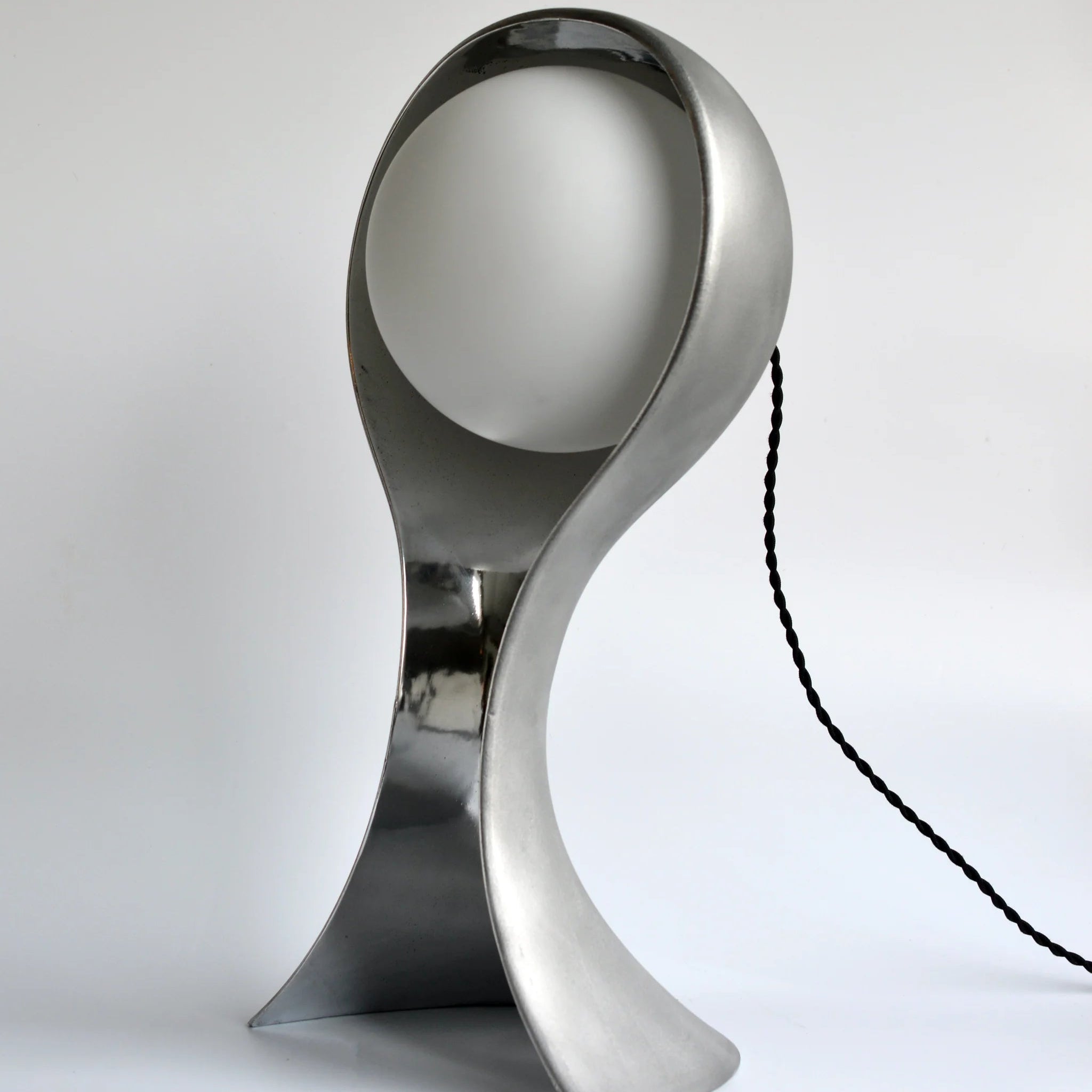 Aluminum Mannequin Lamp