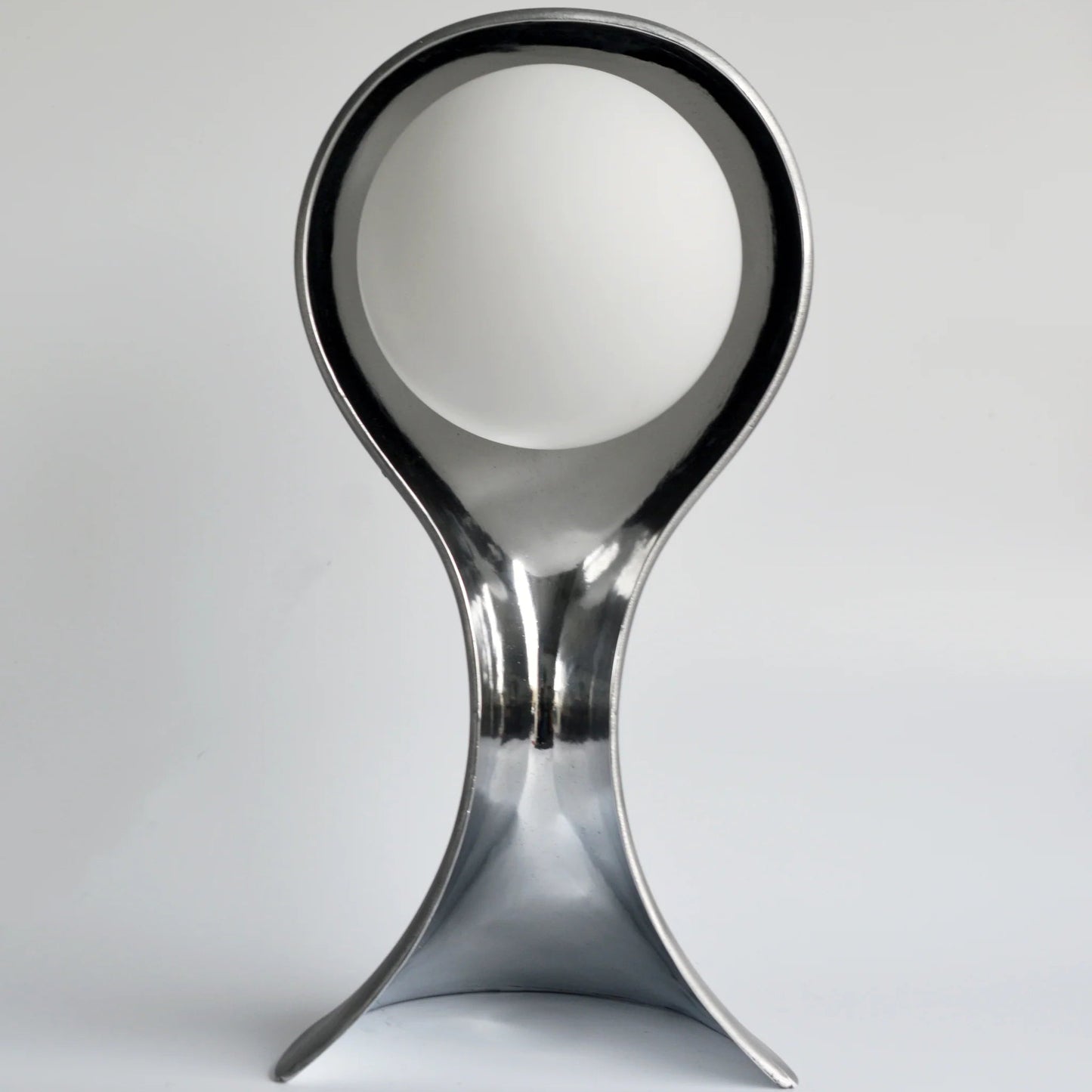 Aluminum Mannequin Lamp