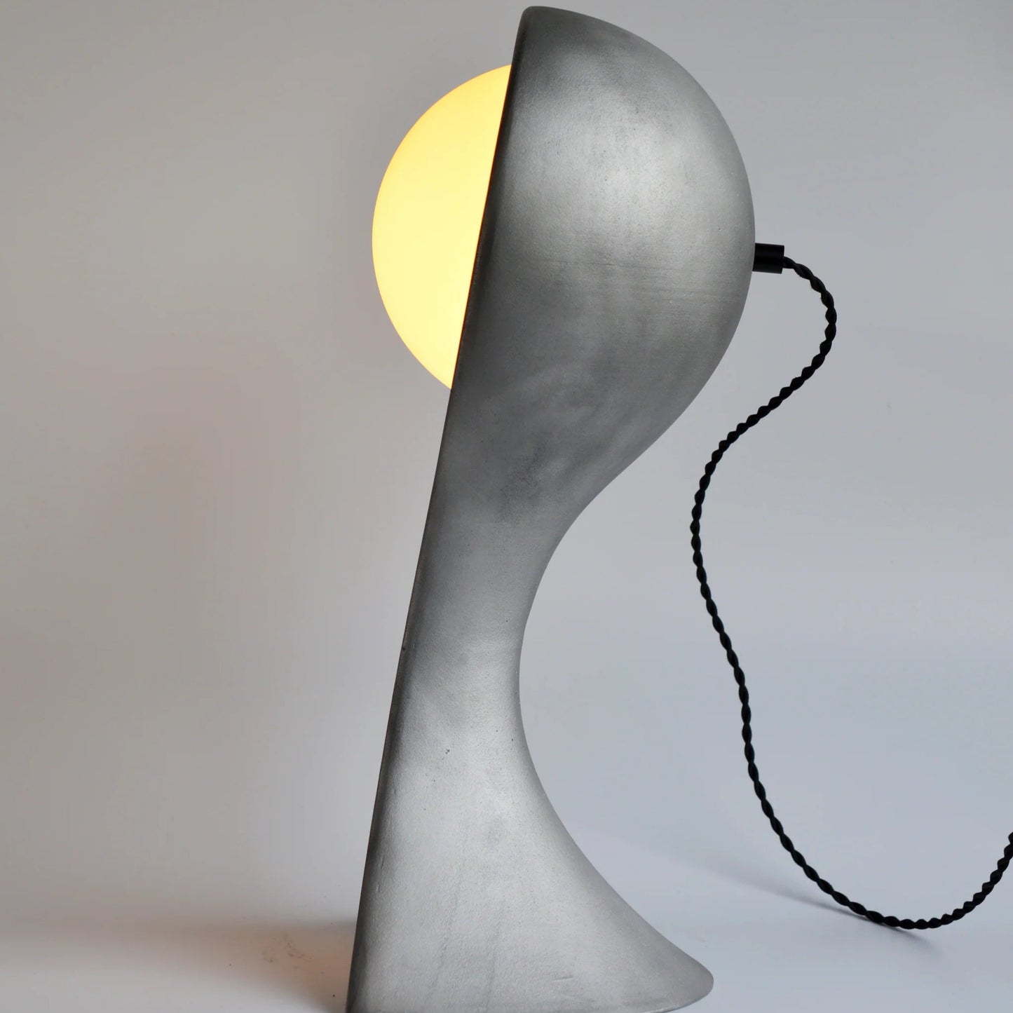 Aluminum Mannequin Lamp