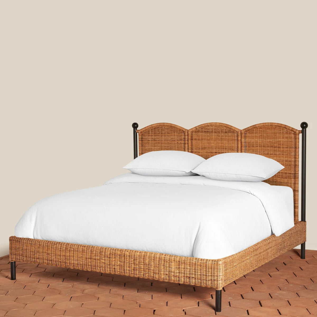Lacoste Bed