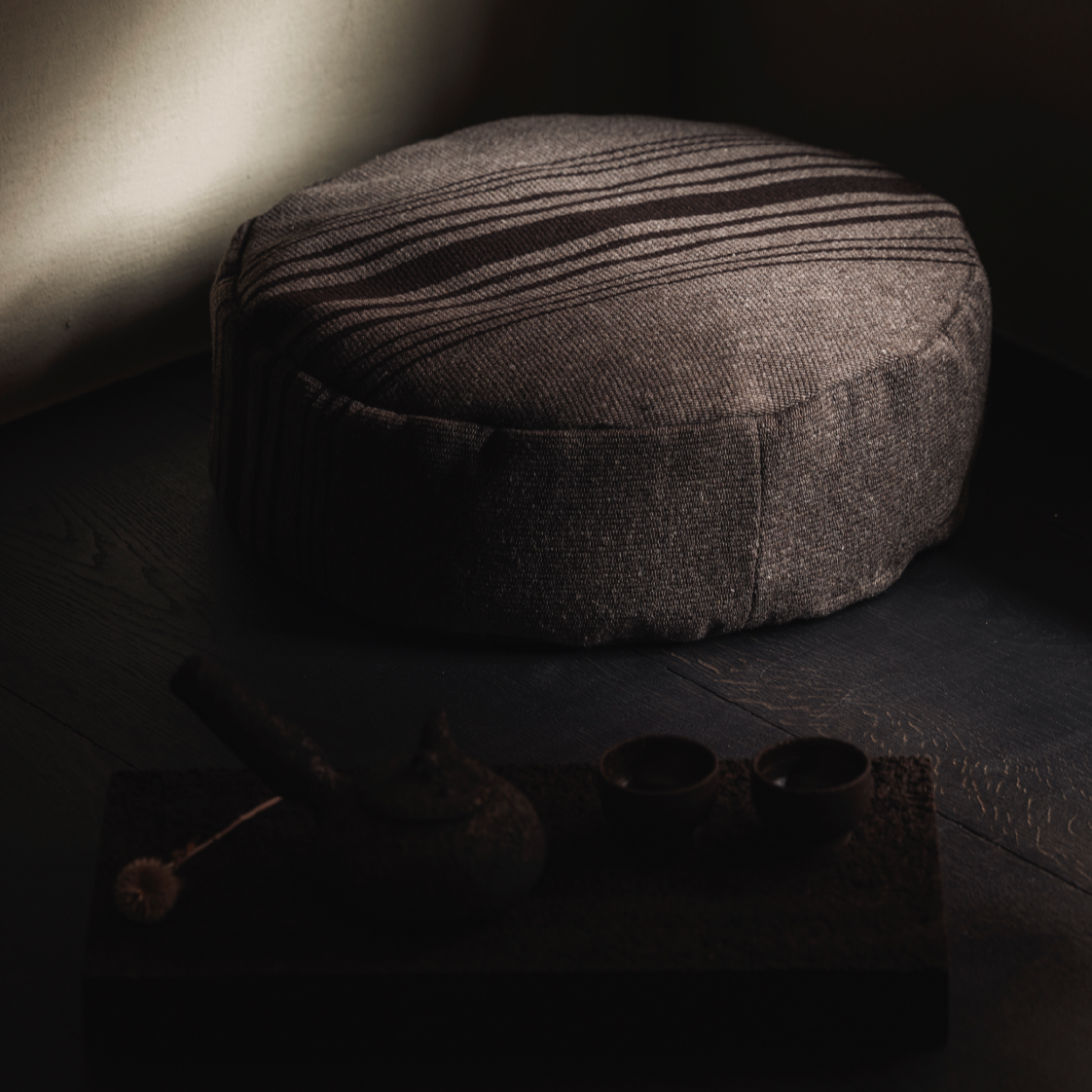 Grounding Cushions
