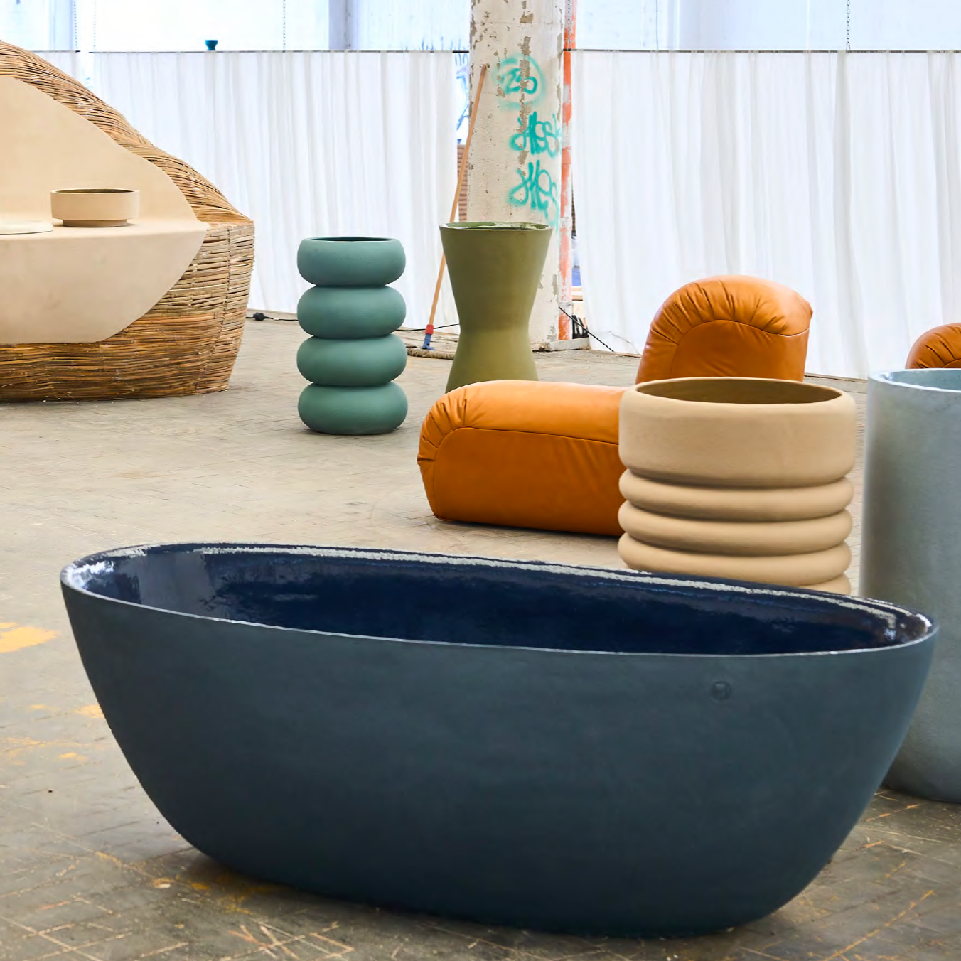 Clay Series Bathtub