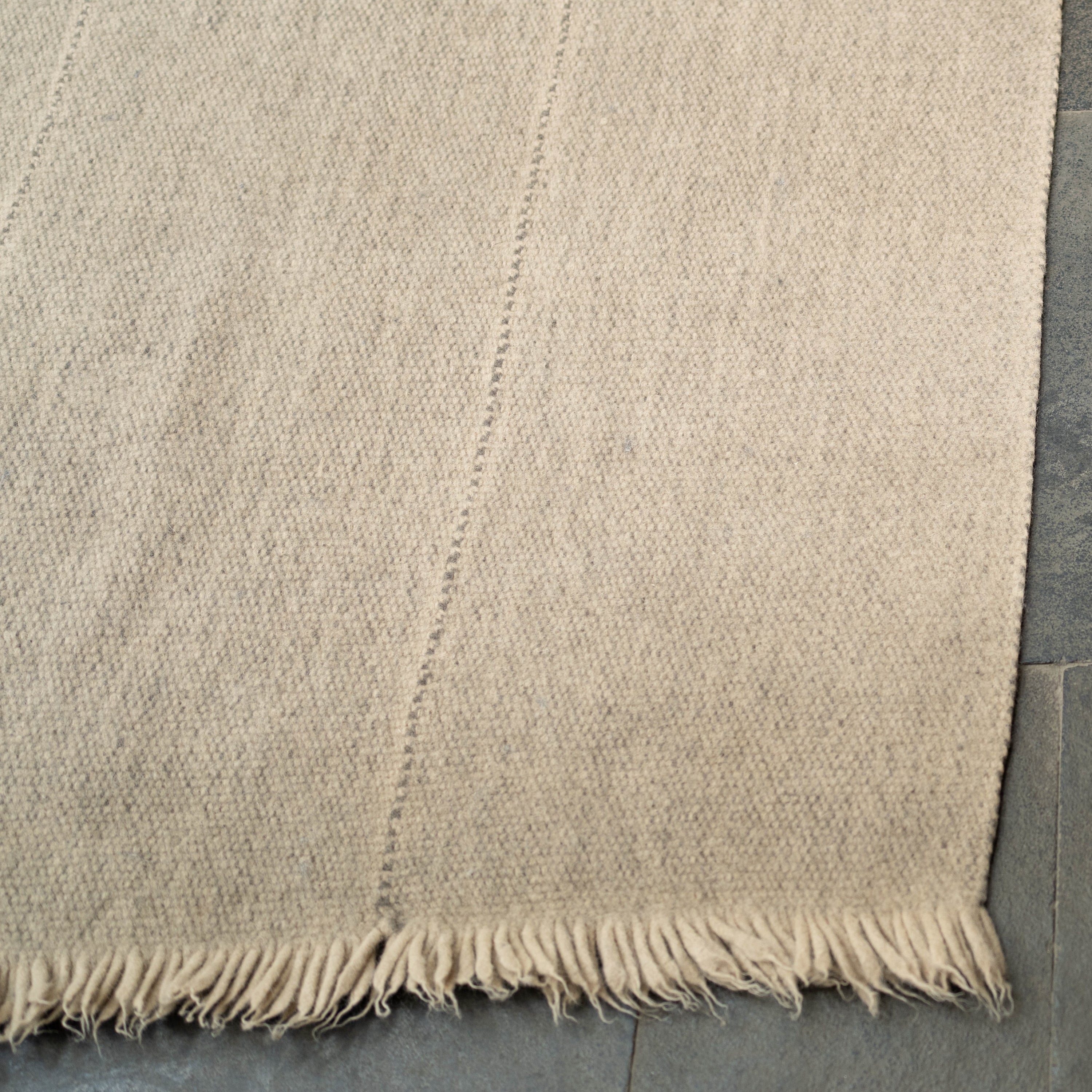 'Jagat', Radhi Rug