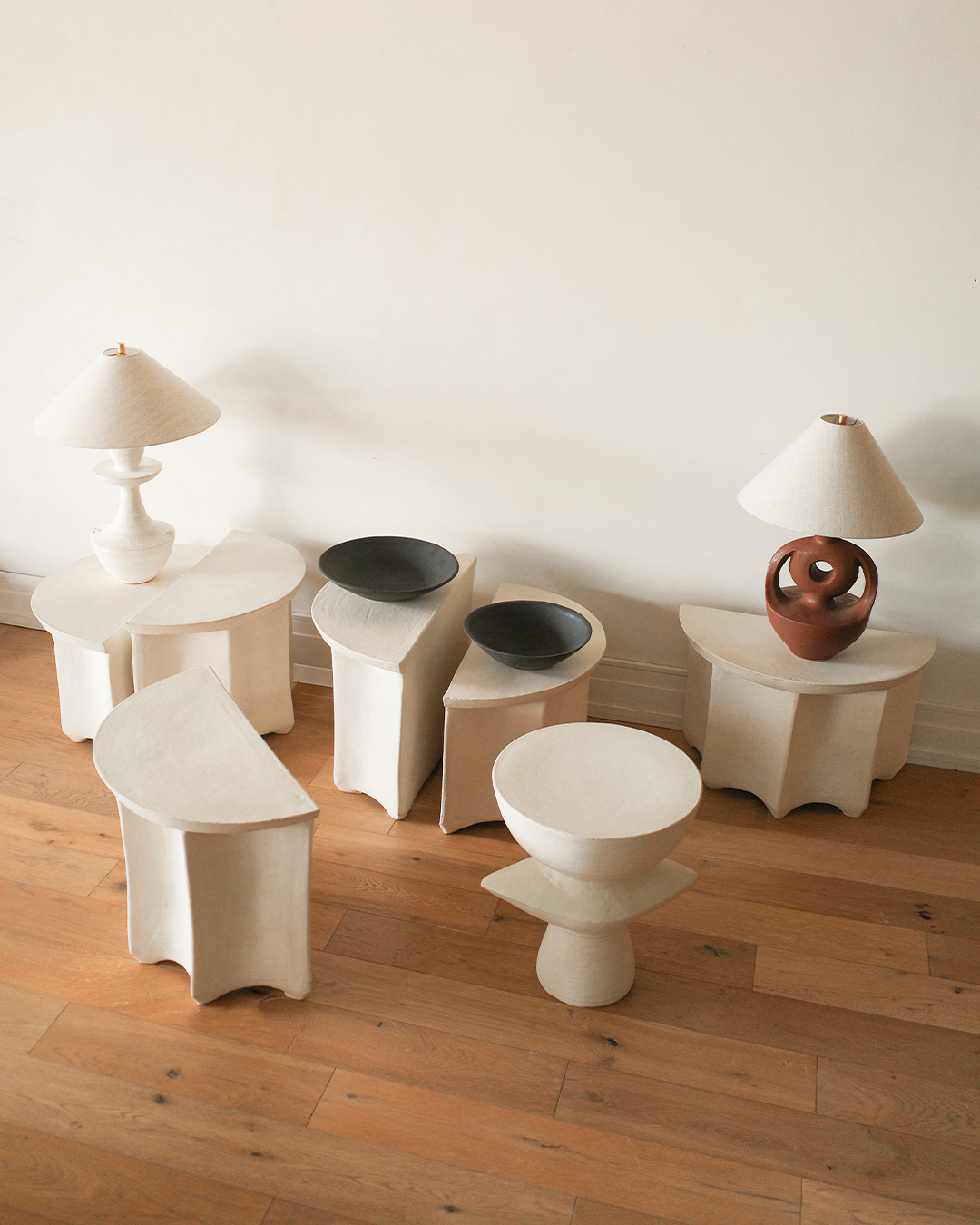 Demilune Two-Tier Round