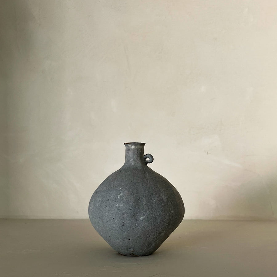 Medium Vase by Nobue Iberaki