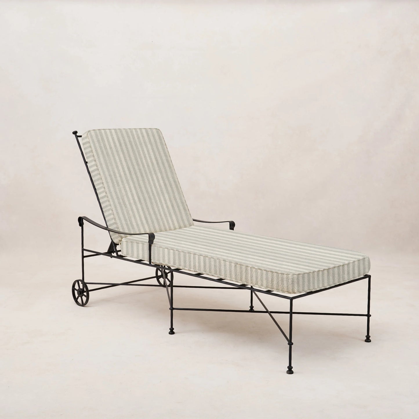 Provence Outdoor Chaise Lounge