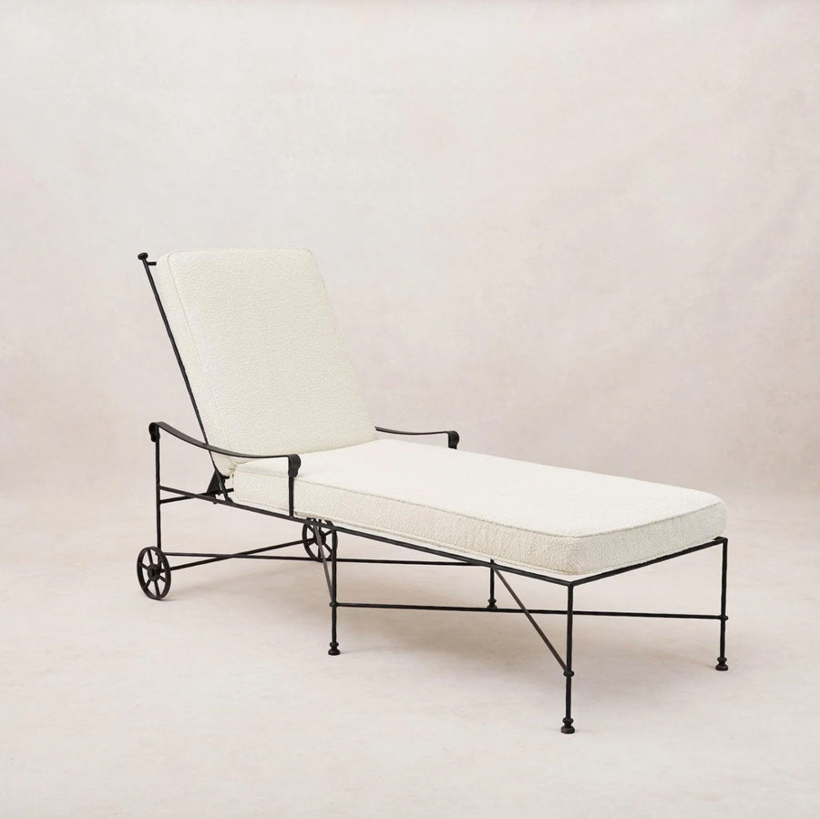 Provence Outdoor Chaise Lounge - Boucle