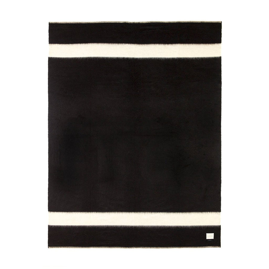 Black Siempre Blanket