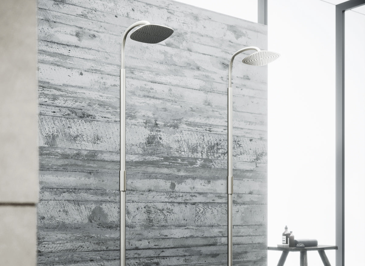 PB 37 Outdoor Shower