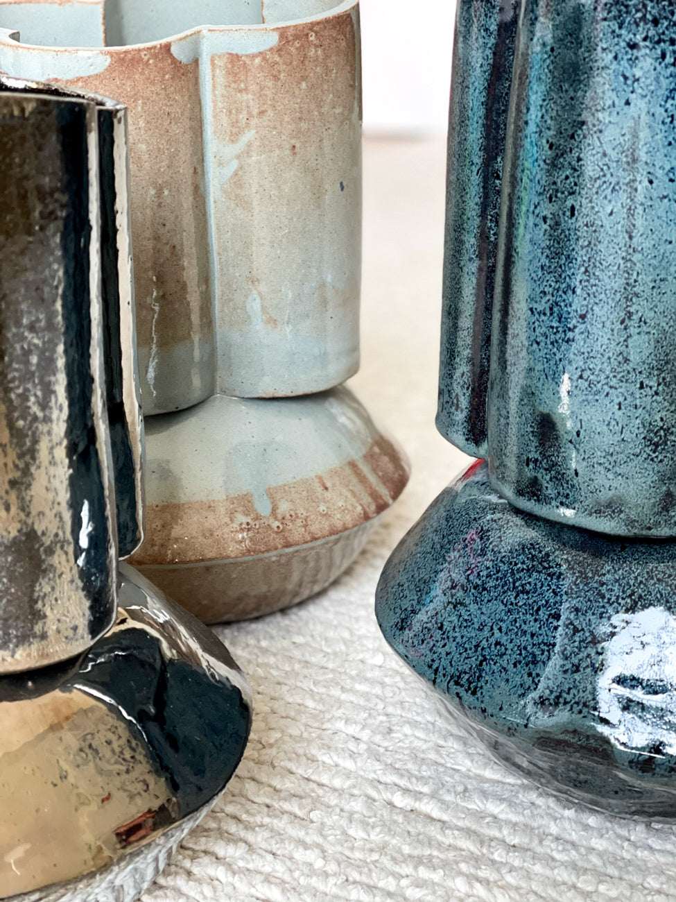 Scallop Vase - Blue Shino
