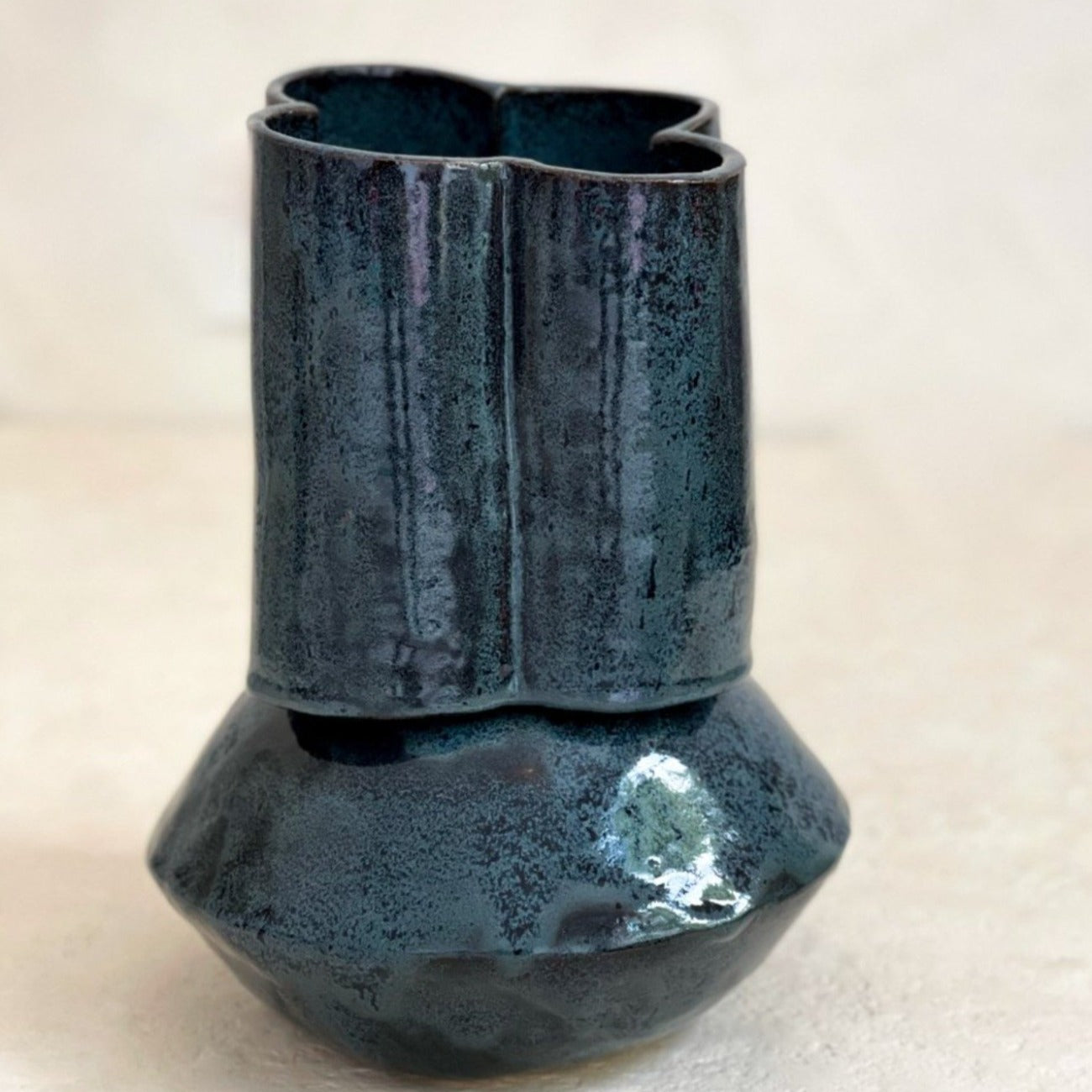 Oval Scallop Vase - Pams Blue