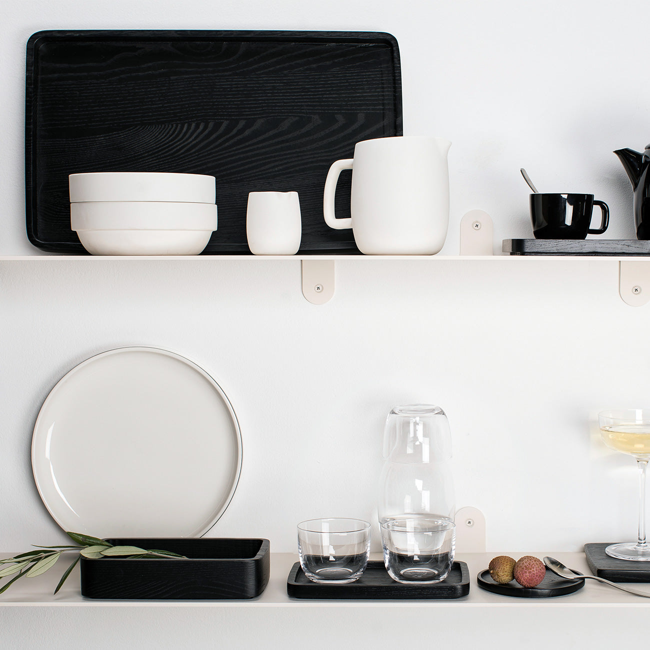 VVD Rectangular Wood Tray