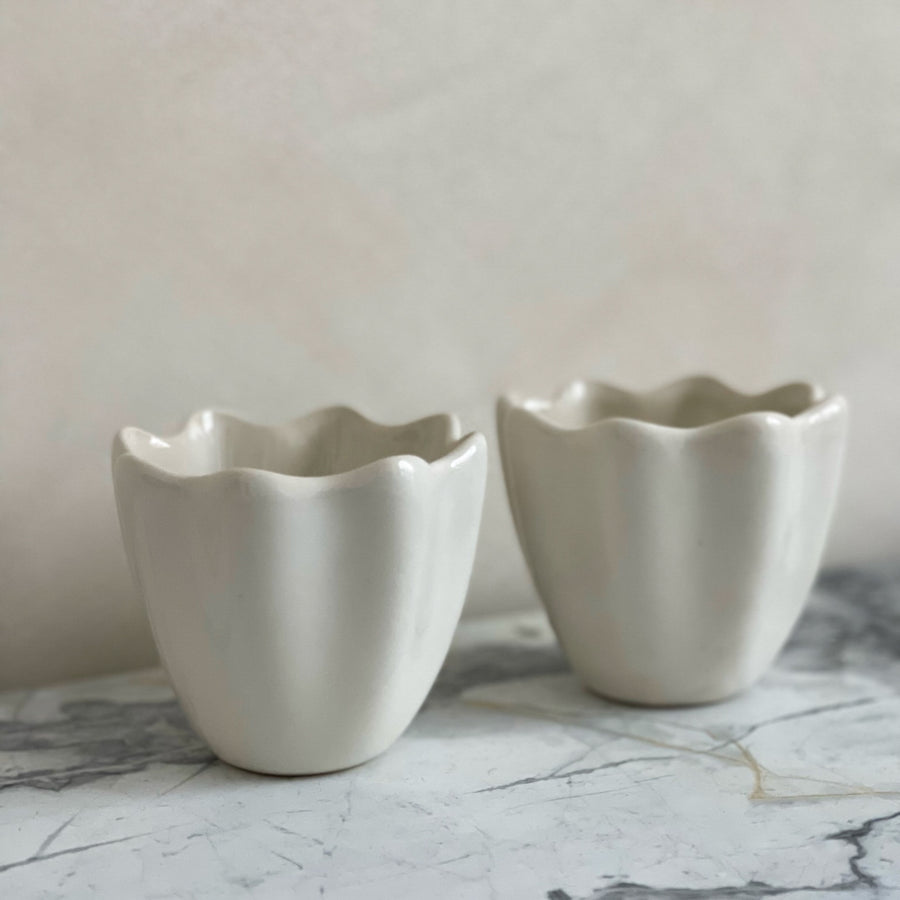 Scalloped Cup